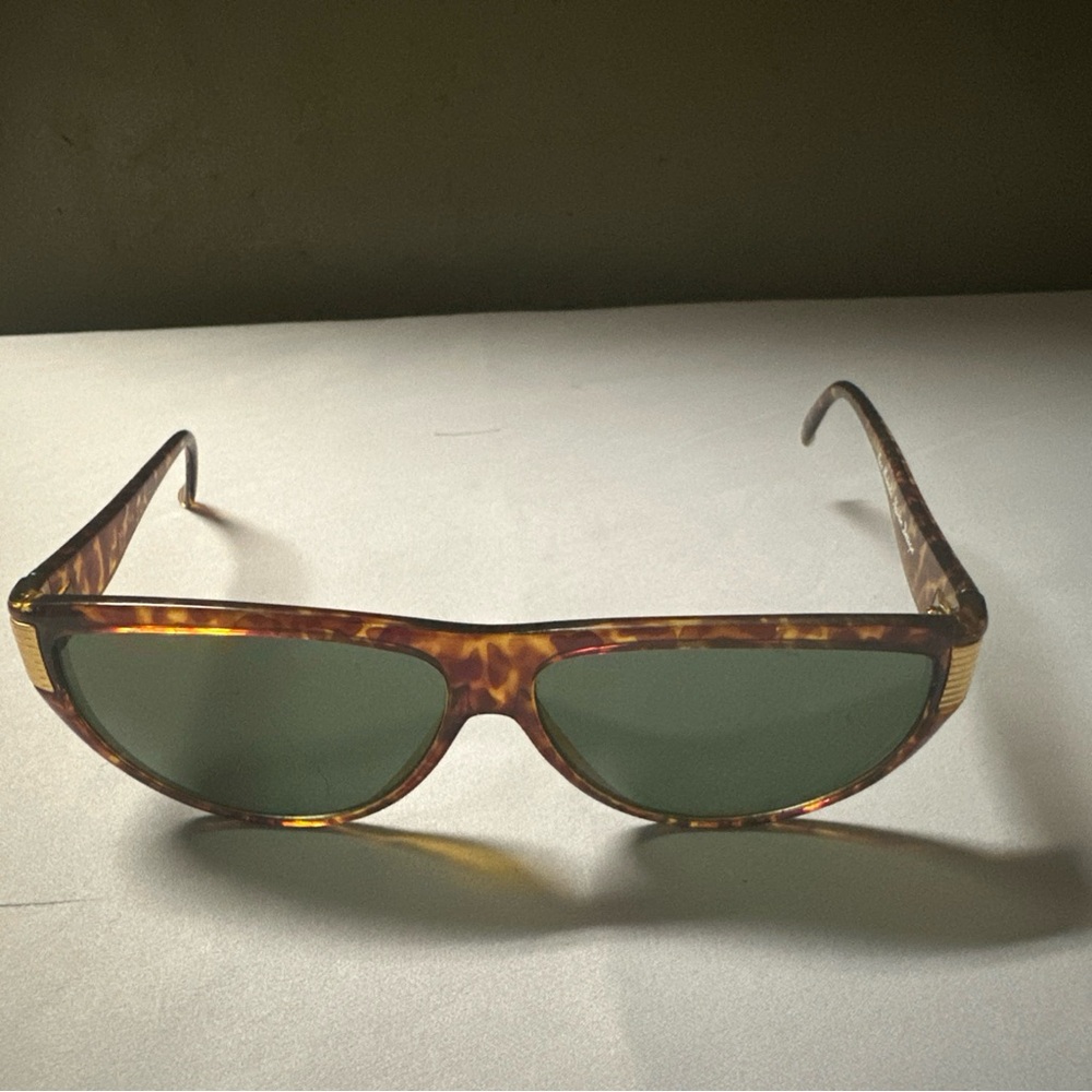 Vintage Ann Michaels Eyetel Tortoise Oval Sunglasses. Italian Design Mod 148/702